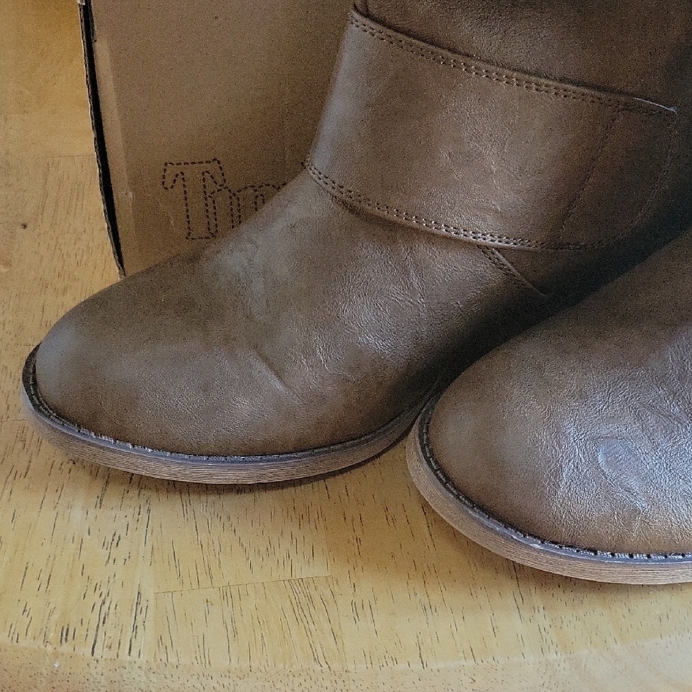 MIA Brown Heeled Boots with Casual Slouch - Picture 7 of 8